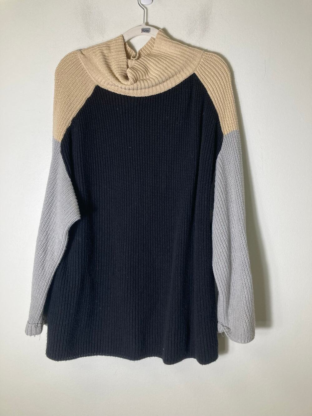 Suzy D. London Black Tan Color Block Long Sleeve Knit Sweater Sz M/L